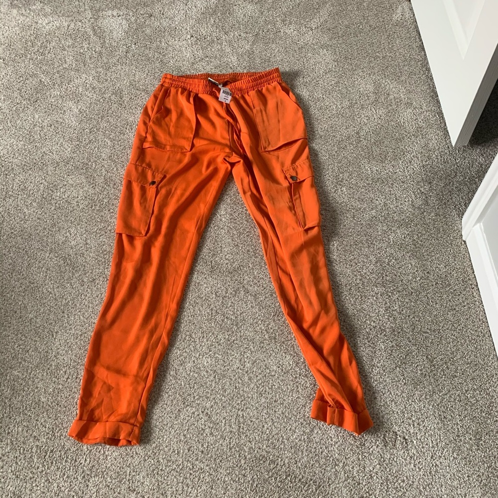 LF size 8 pants would fit size 4